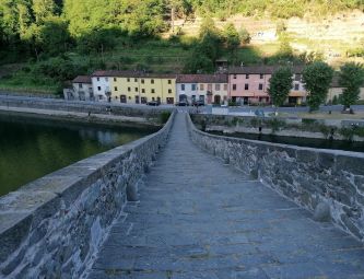 Le Pont du Diable, Media Valle et Garfagnana